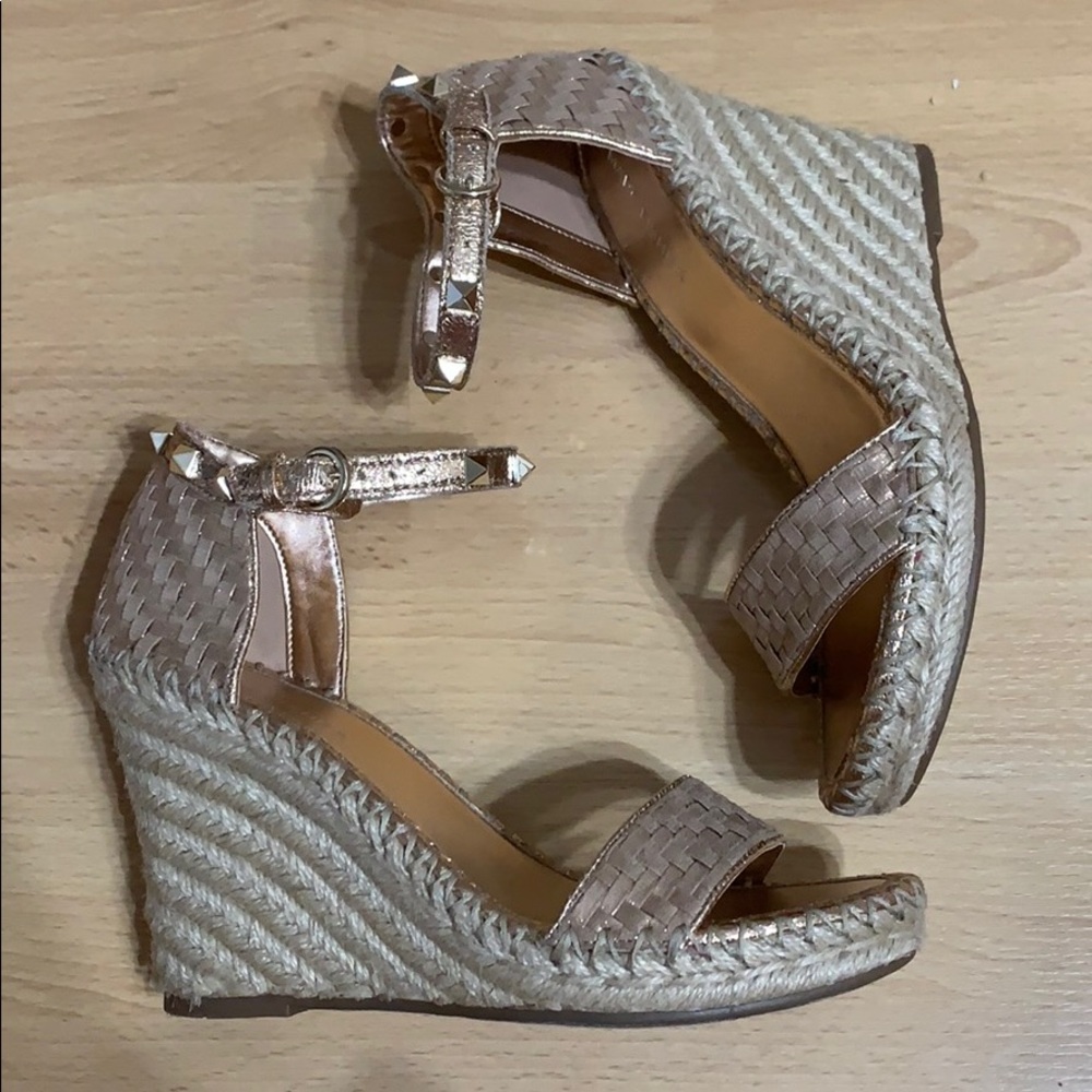 Marc Fisher Wedges